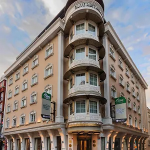 Yasmak Sultan Istanbul