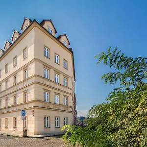 Le Petit 3*, Prag Tschechische Republik